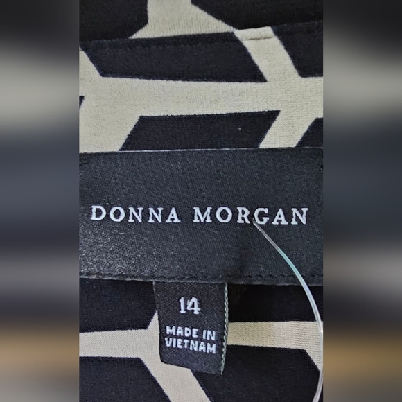 Donna Morgan - Black and Cream Chevon Patterned Midi Dress 3/4 Long Sleeve Tie​ - Picture 5 of 9